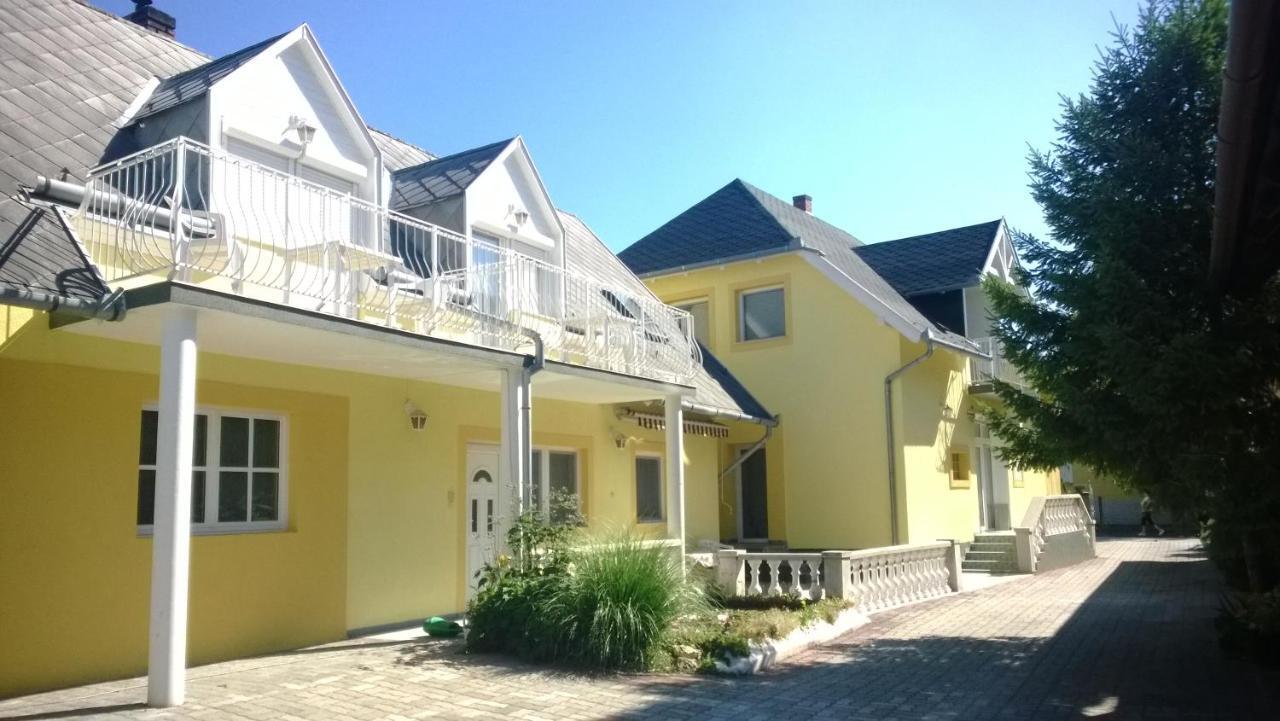 Seven Apartment Keszthely Buitenkant foto